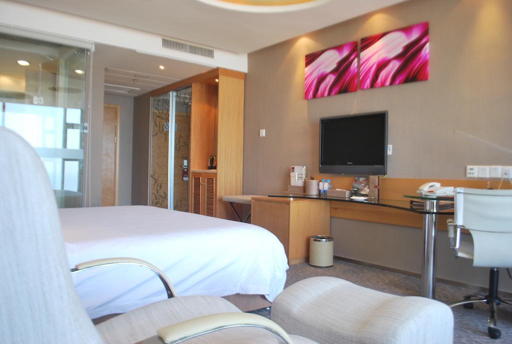 The Center Hotel Weihai Ruang foto