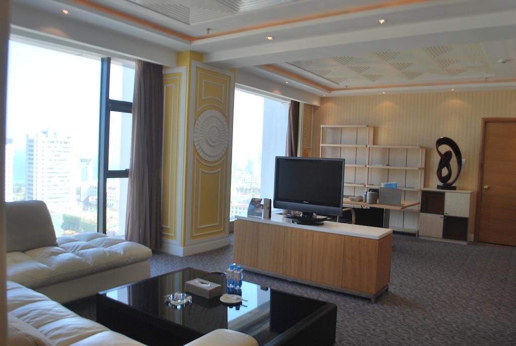 The Center Hotel Weihai Ruang foto