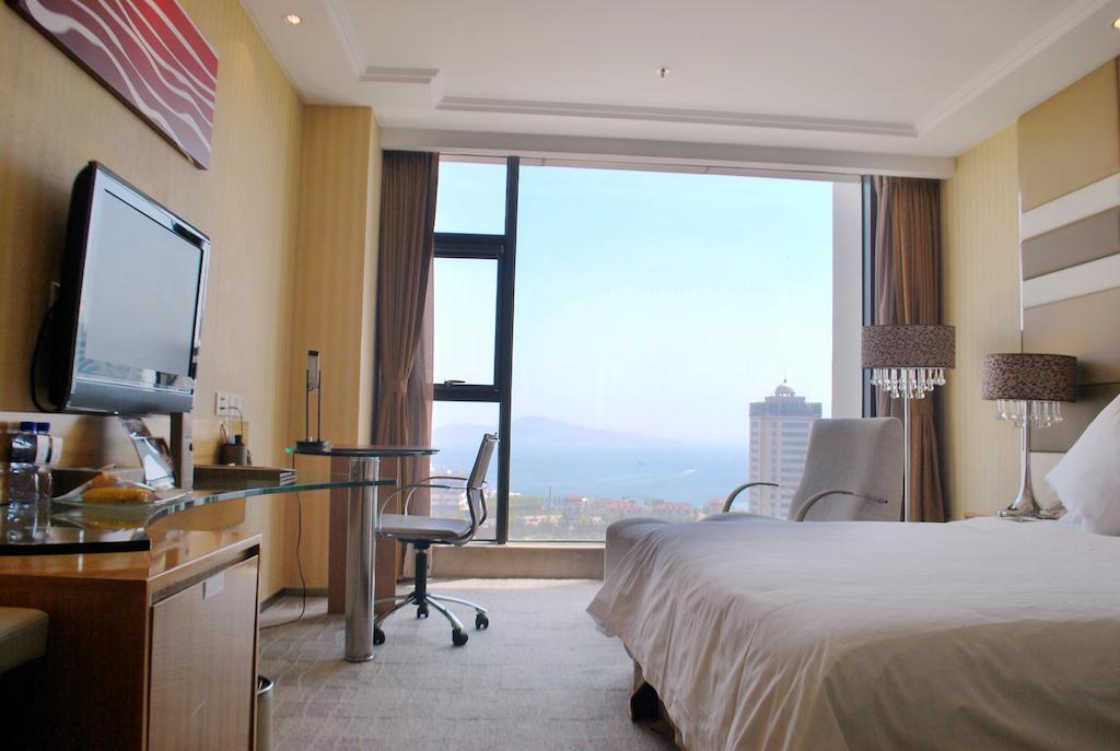 The Center Hotel Weihai Ruang foto