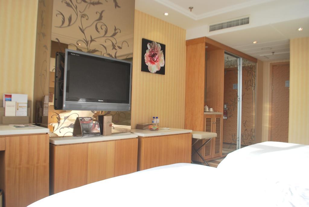 The Center Hotel Weihai Ruang foto